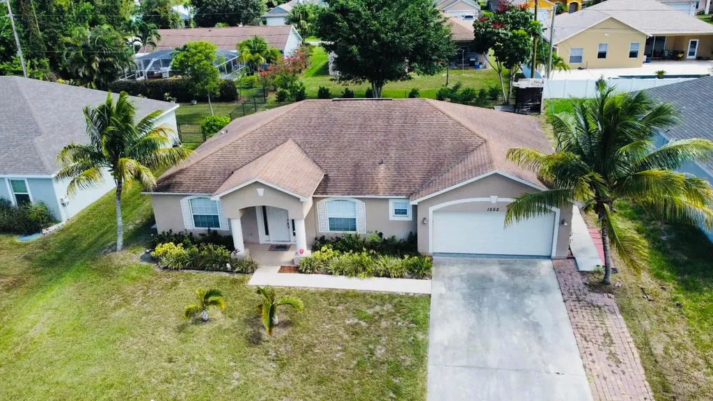 1552 SW Apricot Road Port St Lucie FL 34953