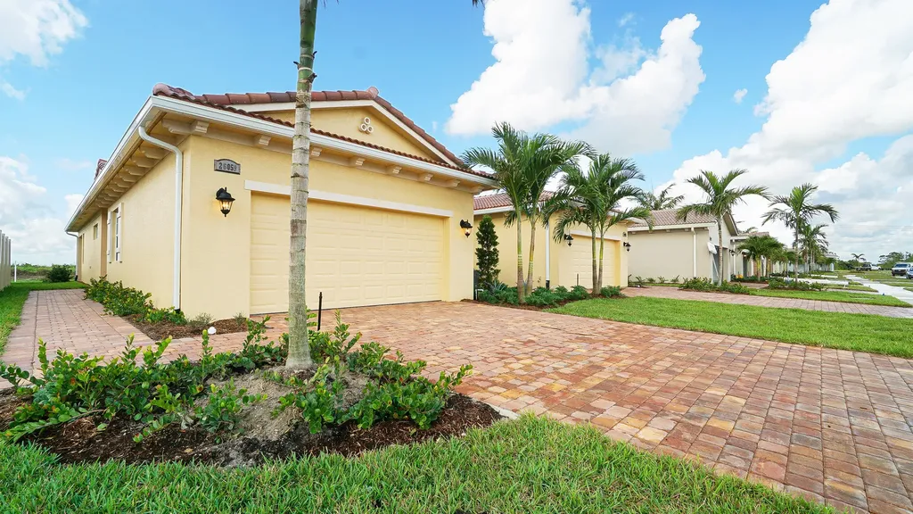 26059 SW Viterbo Way Port St Lucie FL 34986