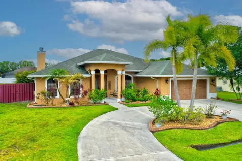 5338 NW Lamoore Lane Port St Lucie FL 34983