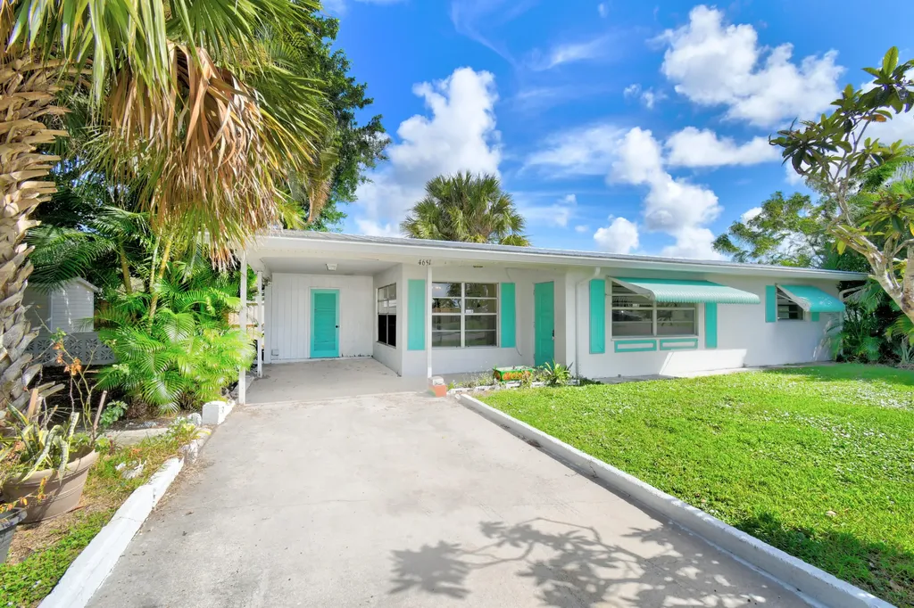 4651 SE Chatham Avenue Stuart FL 34997