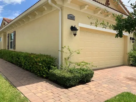21037 SW Modena Way Port St Lucie FL 34986