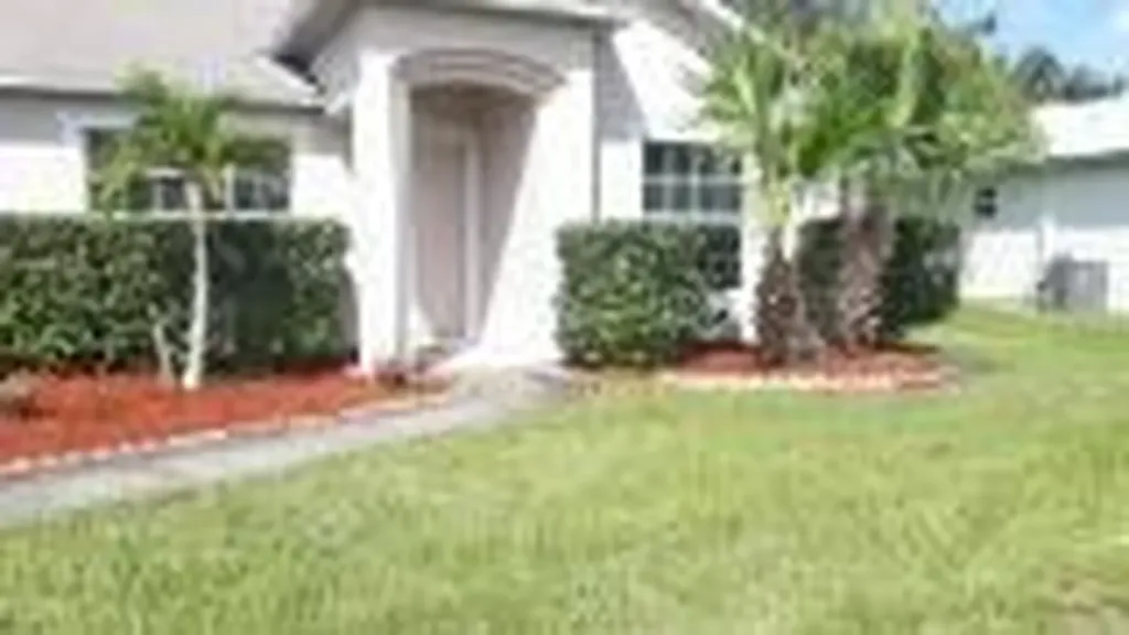 1782 SE Gaskins Circle Port St Lucie FL 34952