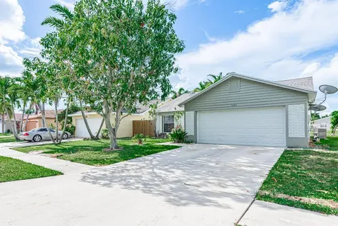 5020 Arbor Glen Circle Lake Worth FL 33463