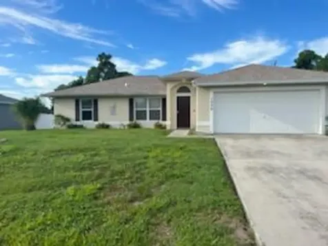 1026 SW Payne Avenue Port St Lucie FL 34953