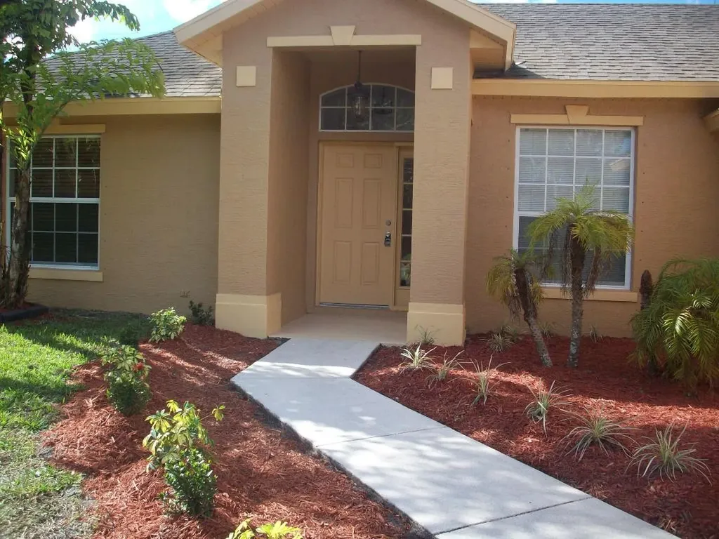4052 SW Bamberg Street Port St Lucie FL 34953