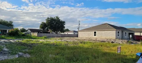2234 SW Lawrence Street Port St Lucie FL 34953