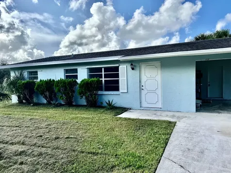 2200 Barbara Avenue Fort Pierce FL 34982