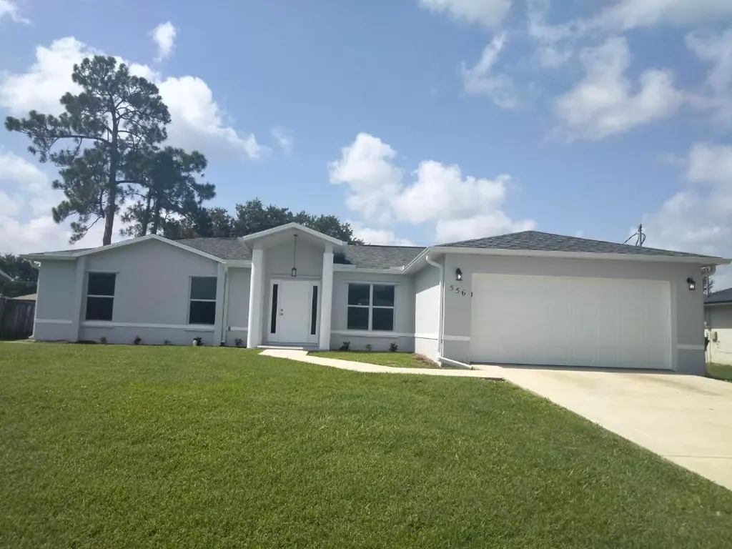 556 NW Lincoln Avenue Port St Lucie FL 34983