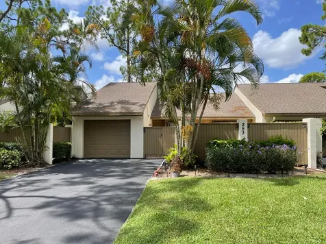 253 Wood Dale Drive Wellington FL 33414