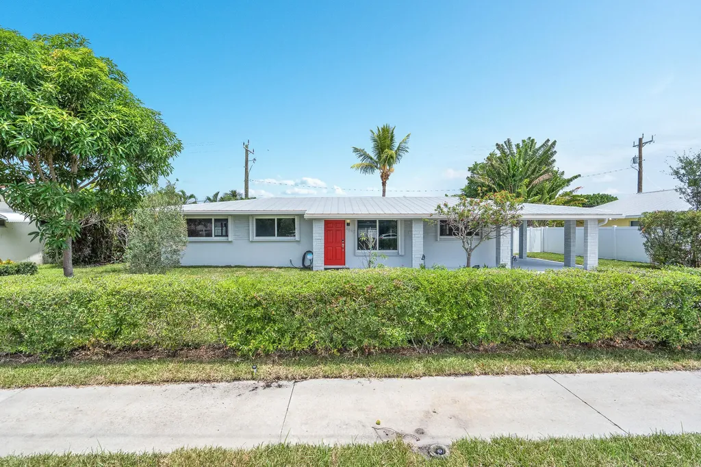 4840 NW 2nd Court Boca Raton FL 33431