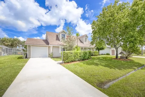 395 SE Husted Terrace Port St Lucie FL 34983