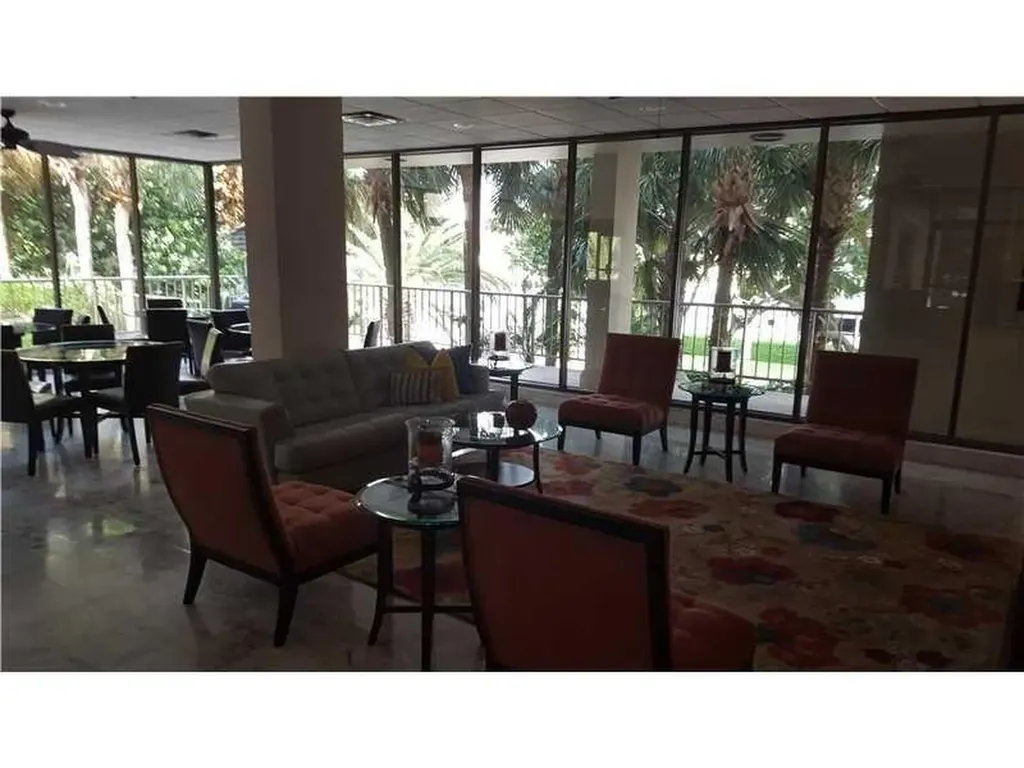 1021 Hillsboro Mile Hillsboro Beach FL 33062