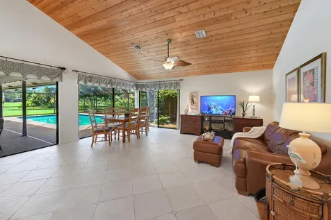 2356 NW 38th Street Boca Raton FL 33431