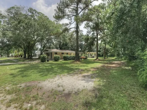 1936 41st Avenue Vero Beach FL 32960