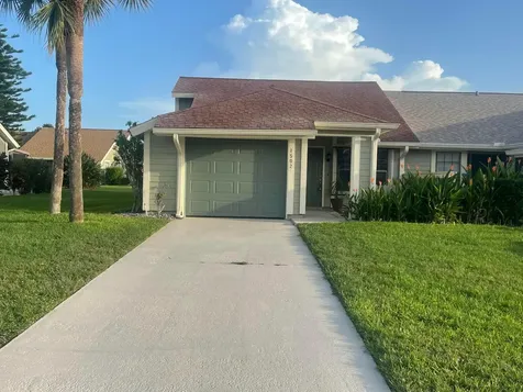 1502 SE Gurley Court Port St Lucie FL 34952