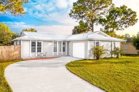 550 SE Damask Avenue Port St Lucie FL 34983