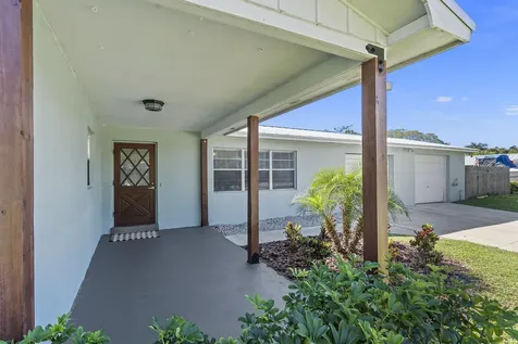 1315 Parkland Boulevard Fort Pierce FL 34982
