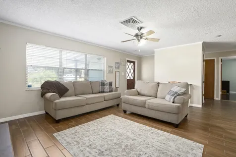 1315 Parkland Boulevard Fort Pierce FL 34982