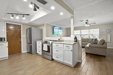 1315 Parkland Boulevard Fort Pierce FL 34982