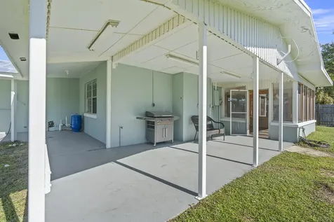 1315 Parkland Boulevard Fort Pierce FL 34982