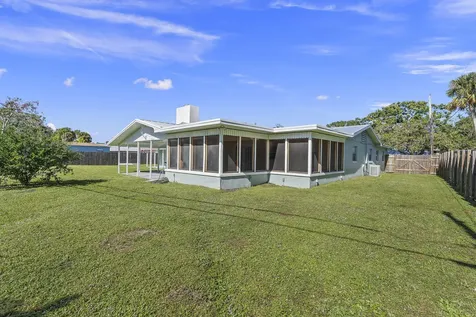 1315 Parkland Boulevard Fort Pierce FL 34982