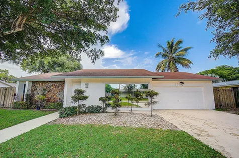 7550 SW 42nd Place Davie FL 33314