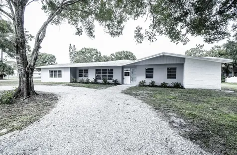 1376 37th Avenue Vero Beach FL 32960