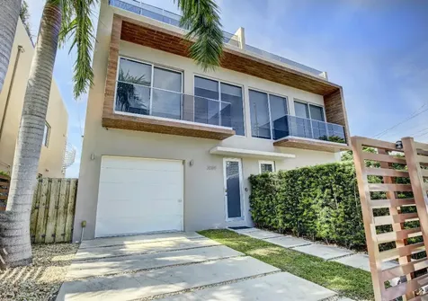 3089 SW 21st Street Miami FL 33145