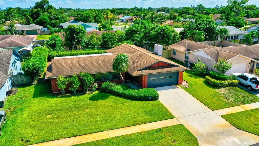 1267 Scottsdale Road S West Palm Beach FL 33417