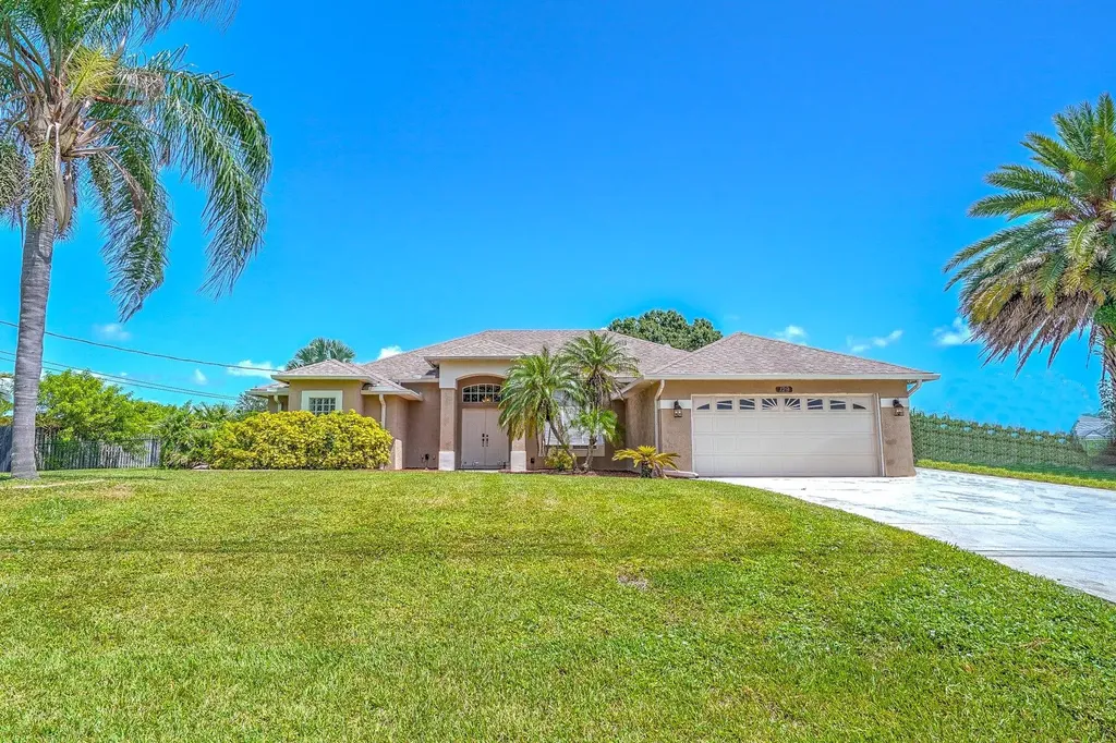 129 SW Saratoga Avenue Port St Lucie FL 34953