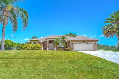 129 SW Saratoga Avenue Port St Lucie FL 34953