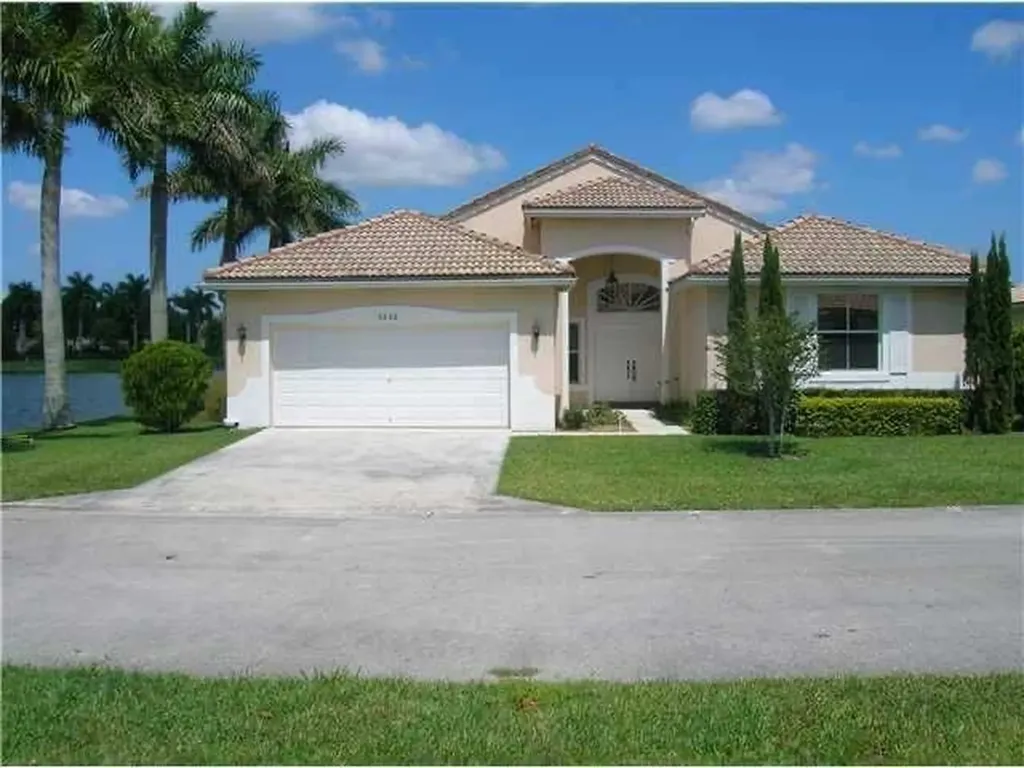 9268 Cove Point Circle Boynton Beach FL 33472