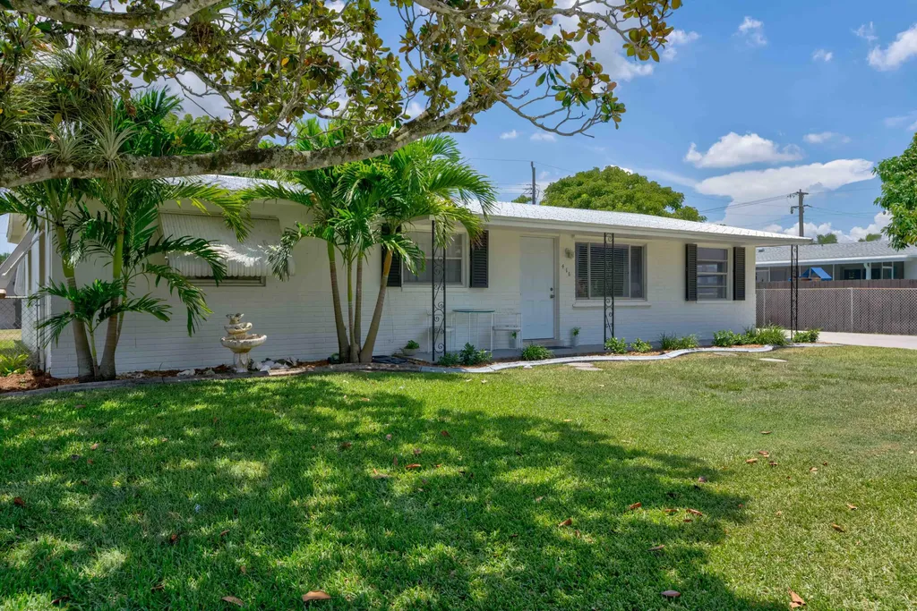 416 San Fernando Drive Palm Springs FL 33461