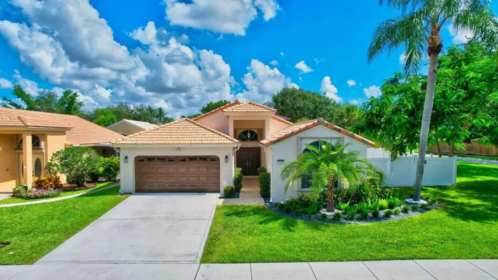 3955 Sabal Lakes Road Delray Beach FL 33445