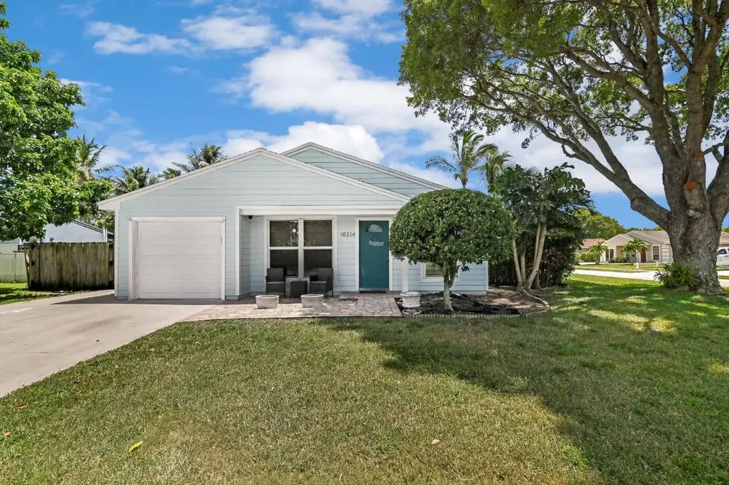 10214 Mikado Lane Royal Palm Beach FL 33411