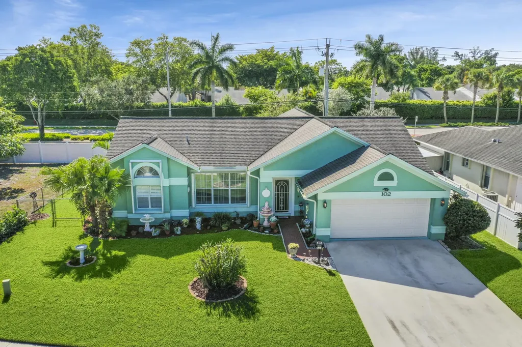 102 Royal Pine Circle E Royal Palm Beach FL 33411