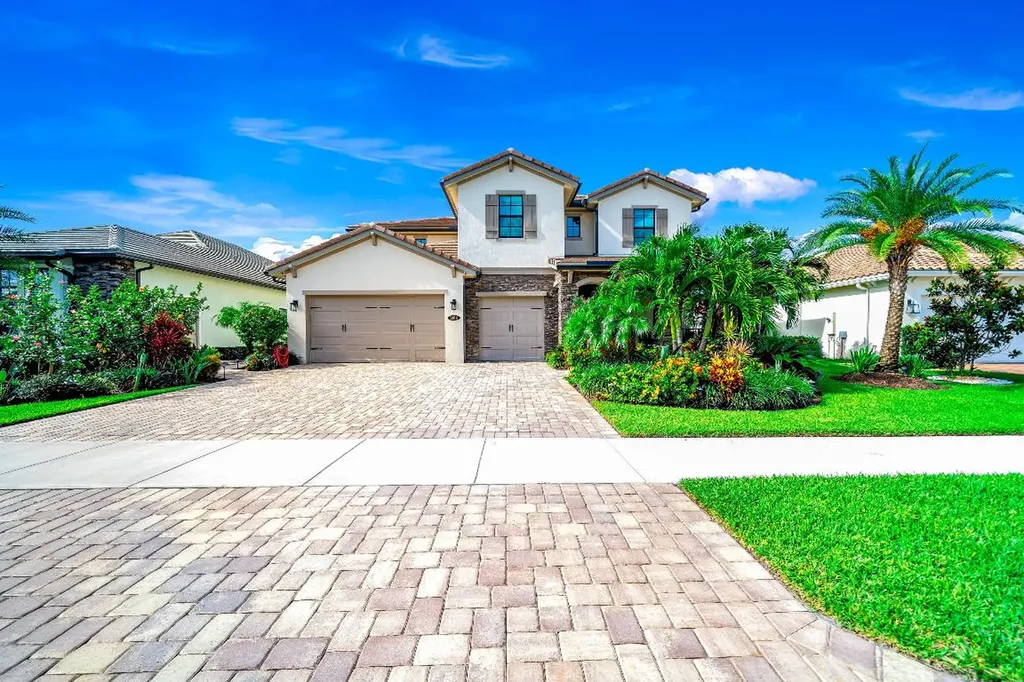 9164 Grand Prix Lane Boynton Beach FL 33472