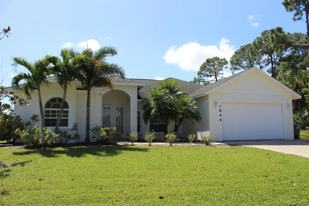 1866 SW Whipple Avenue Port St Lucie FL 34953