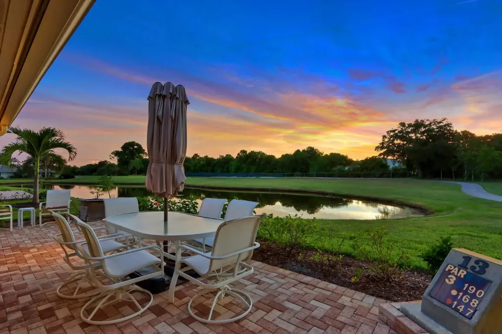 13116 SE Point O Woods Point Hobe Sound FL 33455