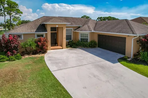 1338 SW Glastonberry Avenue Port St Lucie FL 34953