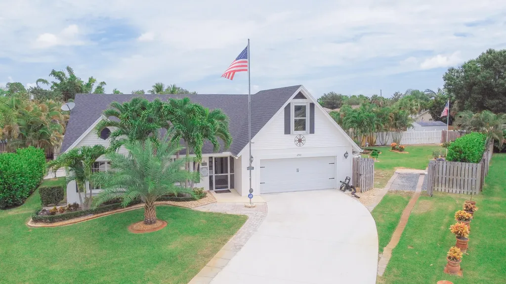 2501 SW Gabor Court Port St Lucie FL 34953