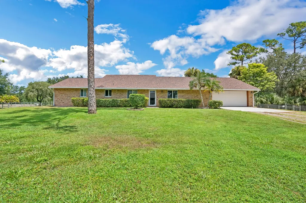 17241 47th Court N Loxahatchee FL 33470