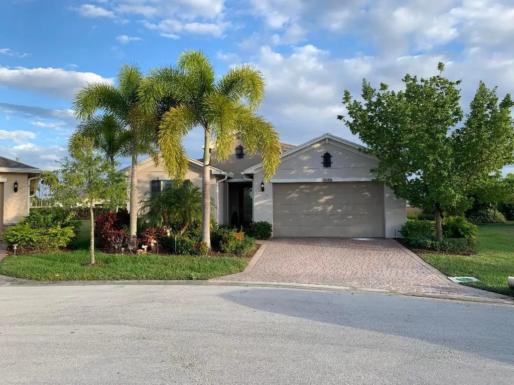 10186 SW Fernwood Avenue Port St Lucie FL 34987