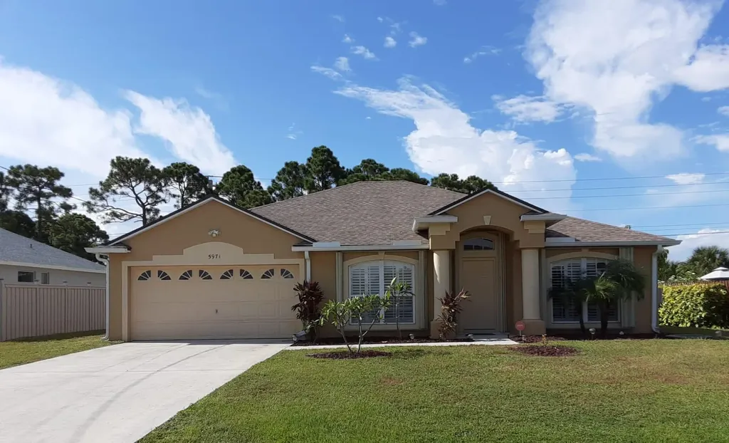 5971 NW Baynard Drive Port St Lucie FL 34986
