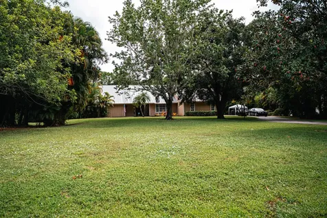 3250 SW Island Way Palm City FL 34990