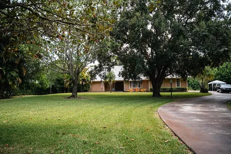 3250 SW Island Way Palm City FL 34990