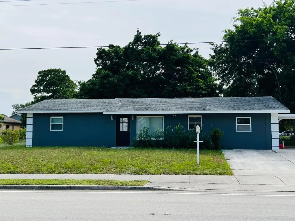 102 SW Christmas Terrace Port St Lucie FL 34984