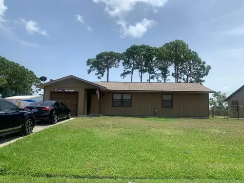 2380 SE Harrington Avenue Port St Lucie FL 34952