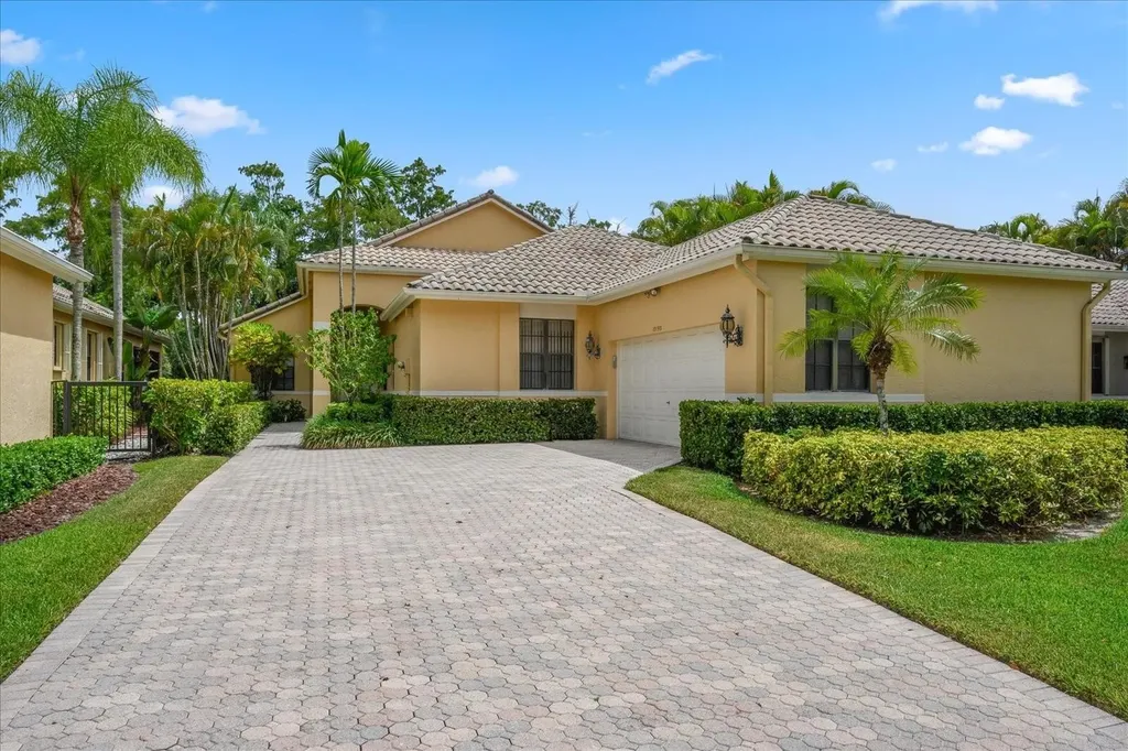 10190 Dover Carriage Lane Lake Worth FL 33449