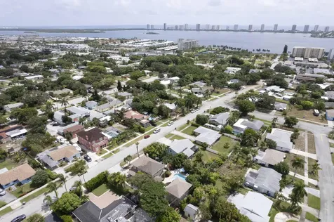 250 Foresteria Drive Lake Park FL 33403